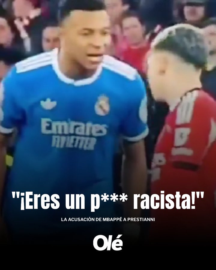 Ale_Knight's tweet photo. El negro este le dijo puto? https://t.co/nhAh4ht1ck