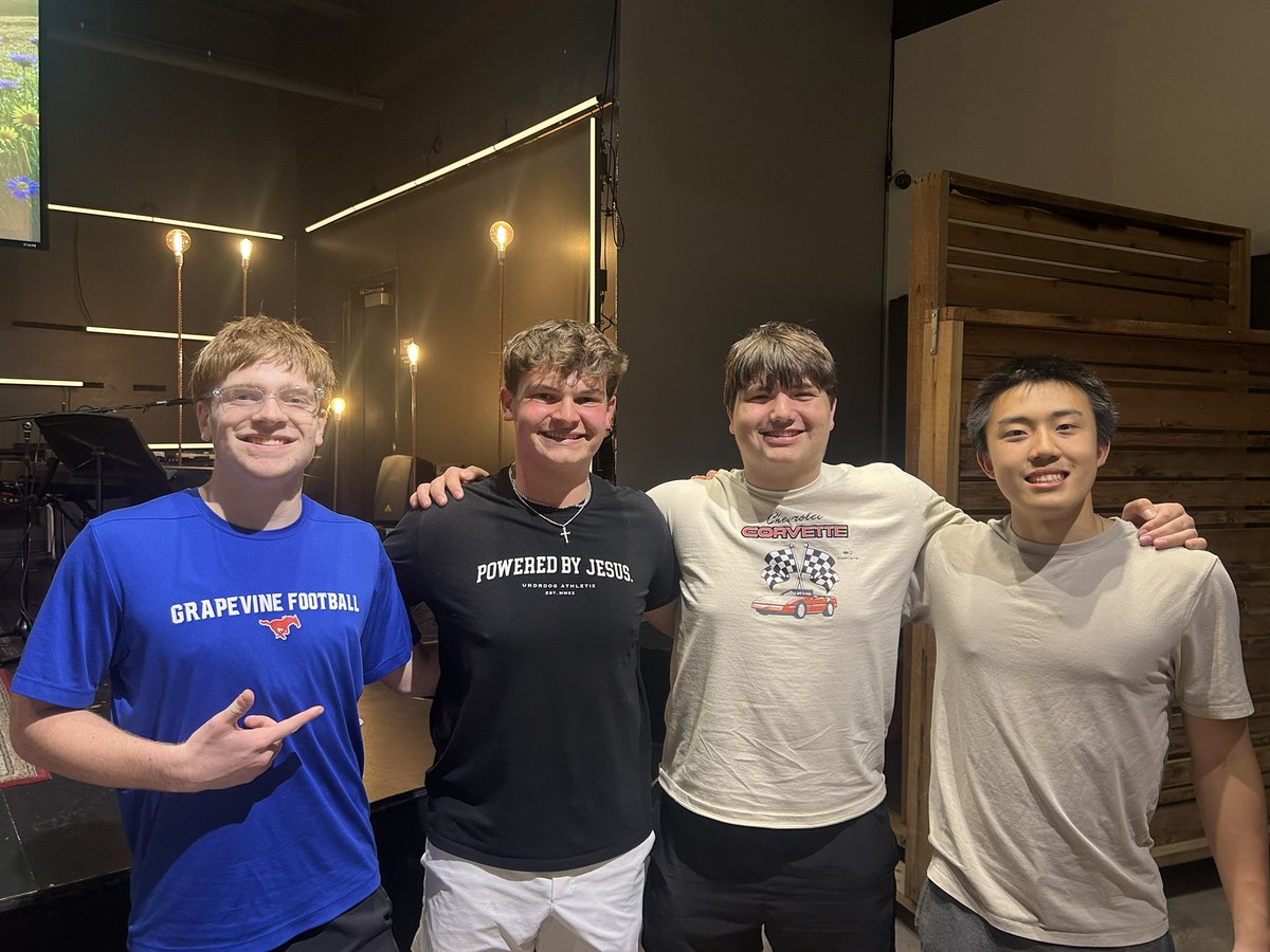 Great message form Austin tonight! #stangcomp107 <a href="/coachrsmith12/">Coach Ryan Smith</a> <a href="/GHSMustangsFB/">GHSMustangsFootball</a> <a href="/HunterGross_19/">Hunter Gross</a>