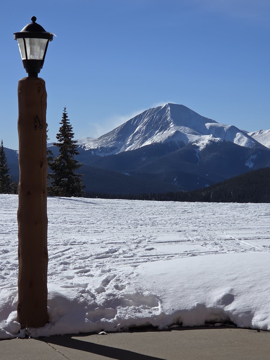 ViewFromTrails's tweet photo. Keystone Resort, Colorado...❄️🌲🏔🌲❄️

#KeystoneResort
#Keystone
#Colorado https://t.co/e2jPhSQF6p