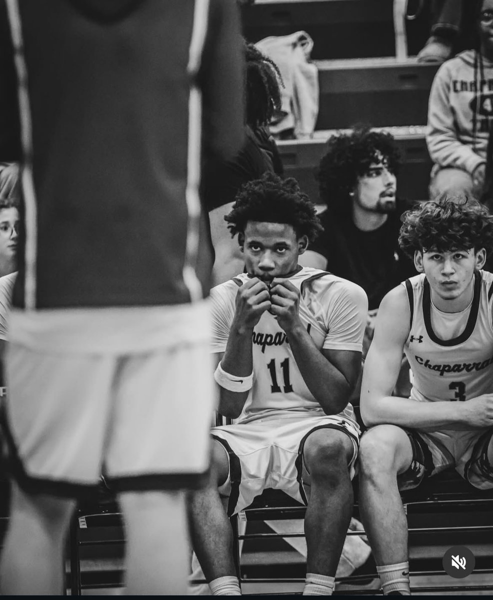 DemoniMayes_ tweet media