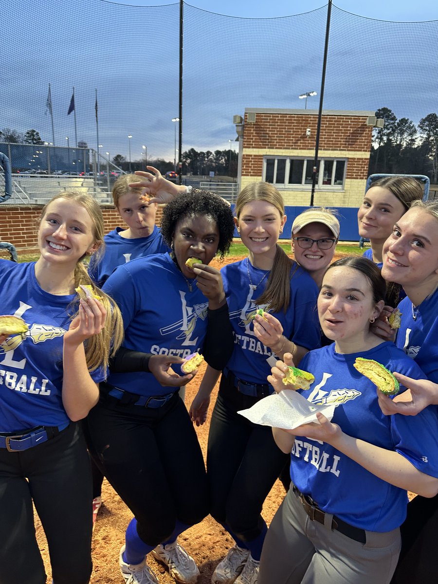 ILSoftball tweet media