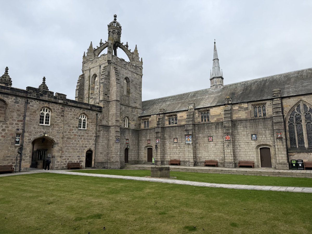 A big thank you to all the students and members of staff for a welcoming reception. #introduction University of Aberdeen #arthistory 
#residence #entrepreneur #aberdeenuniversity #adeadesina