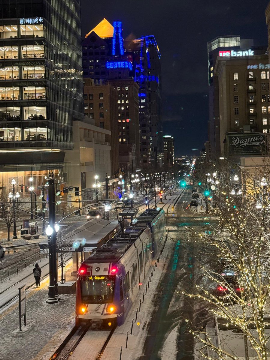 SLCScanner's tweet image. Have a great night #SaltLakeCity #Utah #slc #utwx 

📸: Patrick Benedict