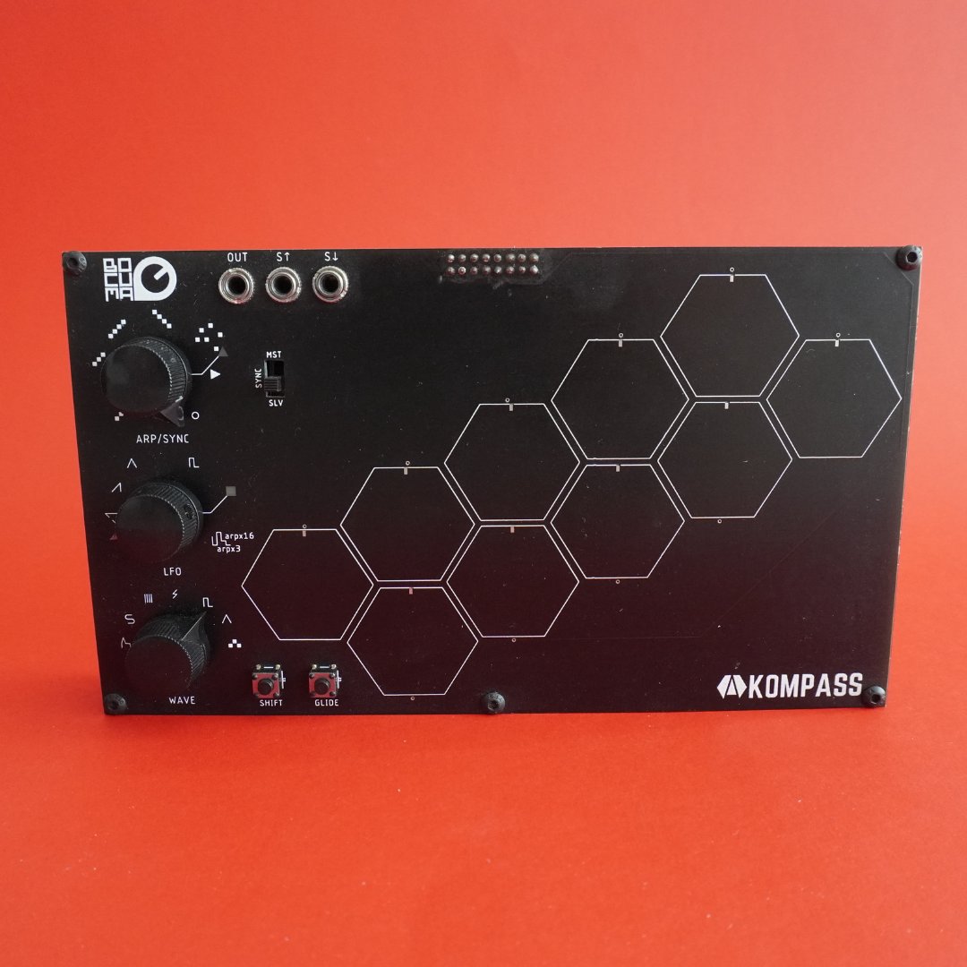 loormedia's tweet photo. OBJeCT 008
KOMPASS - BOCUMA SYNTHS
Digital Mini Synth 
LOOR MEDIA

#loormedia 
#OBJeCTS 
#BocumaSynths
#Kompass
#Synths https://t.co/425SB4P0B1