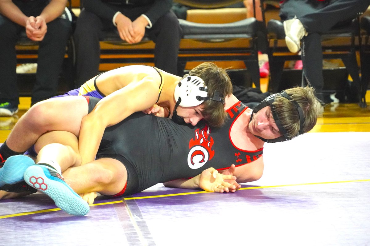 MuscatineCSD's tweet photo. State wrestling update:

Senior Andy Franke (190) reaches 3A quarterfinals with 7-1 win over Xavier's Dusty Cook. Franke wrestles Fort Dodge's Jesse Egli on Thursday.

Freshman Braxton Wade (138) went 2-1 and is in third round of consolation. Had 3-0 and 16-8 victories. https://t.co/DO8aGTScb2