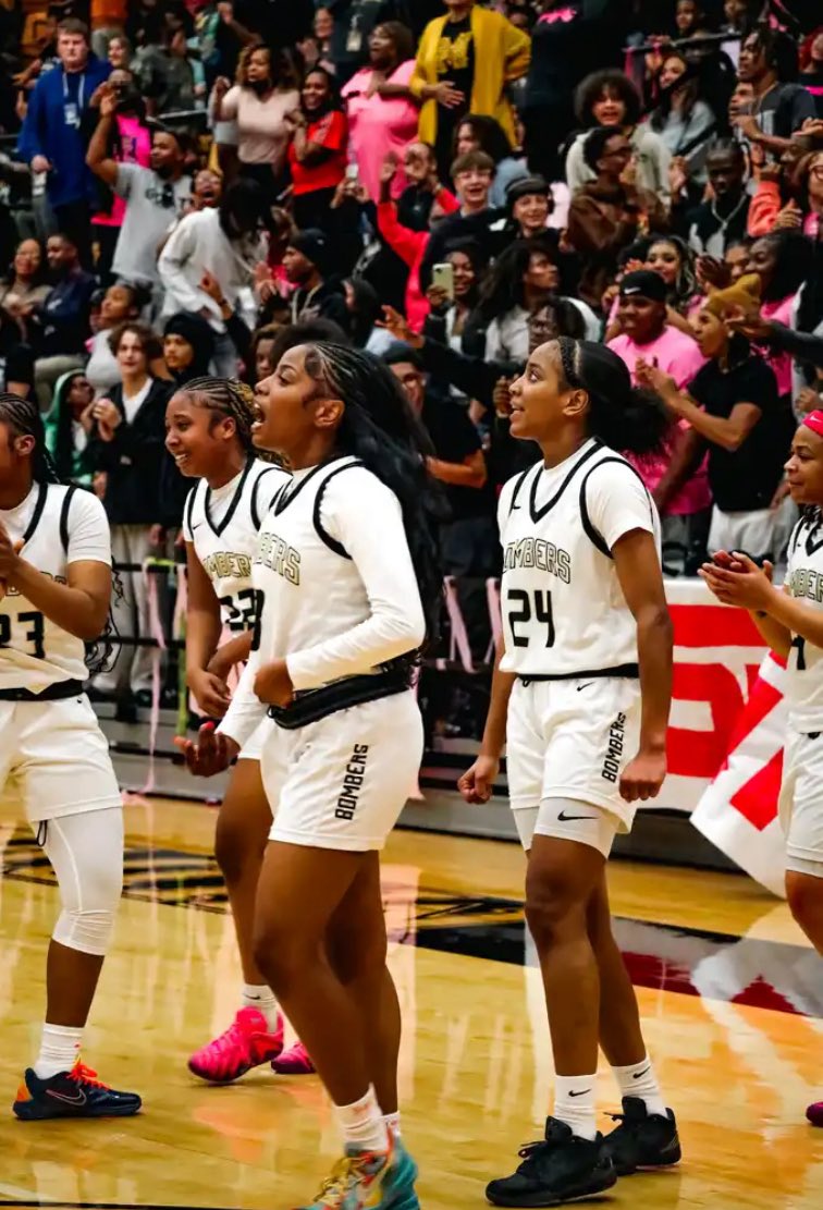 Lady Bombers🏀💛 tweet media