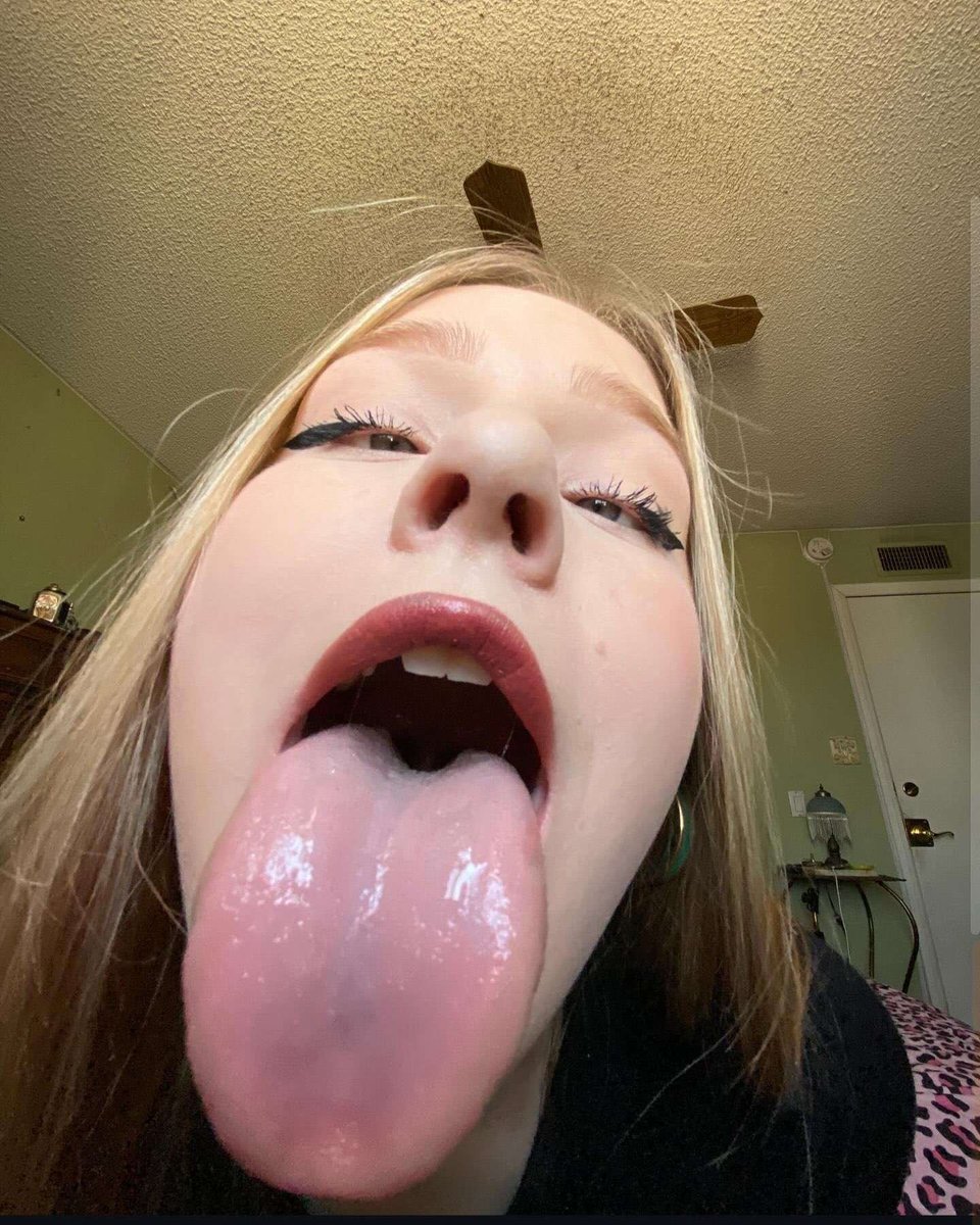 cursed_sxdoll's tweet photo. ㅤ
ㅤ
🔨 𝖫𝖺 𝖼𝖺𝗋𝖺 𝗊𝗎𝖾 𝗉𝗈𝗇𝖾 𝗅𝖺 𝗉𝗎𝗍𝗂 𝗁𝖾𝖼𝗁𝗂𝖼𝖾𝗋𝖺 𝖼𝗎𝖺𝗇𝖽𝗈 𝗅𝖾 𝗆𝗎𝖾𝗌𝗍𝗋𝖺𝗌 𝗘𝗟 𝗢𝗥𝗧𝗢 𝗦𝗨𝗗𝗔𝗗𝗢, 𝗌𝗂𝗆𝗉𝗅𝖾𝗆𝖾𝗇𝗍𝖾 𝗇𝗈 𝗌𝖾 𝗉𝗎𝖾𝖽𝖾 𝗋𝖾𝗌𝗂𝗌𝗍𝗂𝗋. 
ㅤ
ㅤ https://t.co/JbClyX3aKK