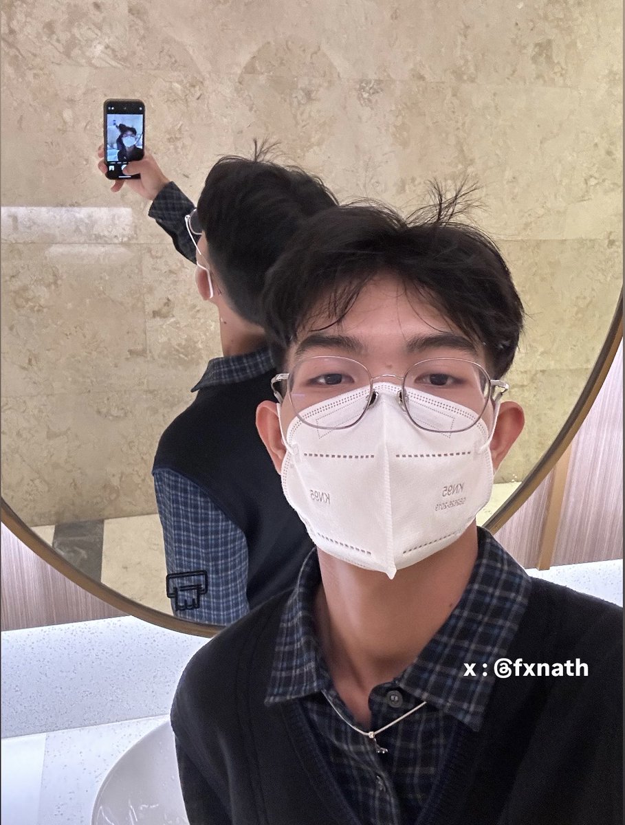 yutaleonathan tweet media