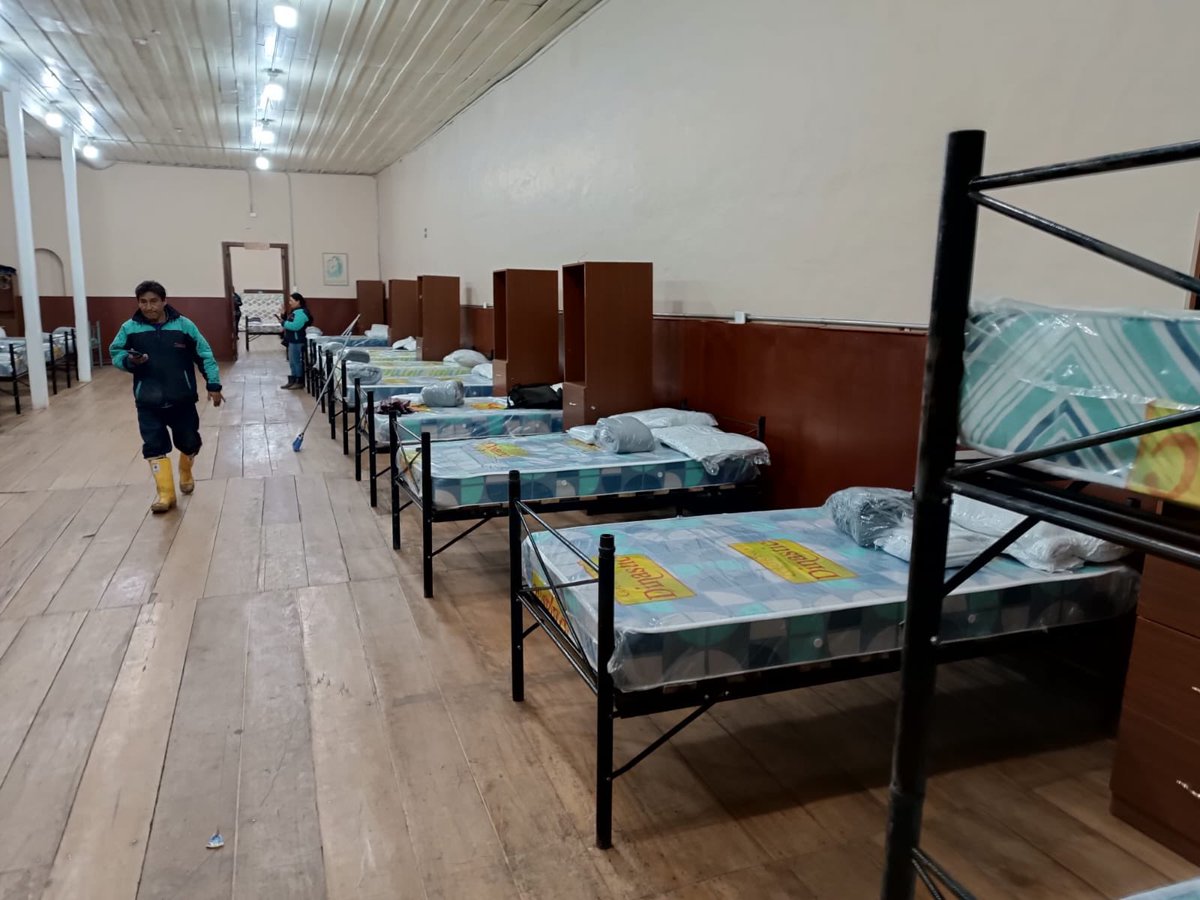 #Chimborazo | Alausí

🔴 Seguimiento

Como Gobierno Nacional, liderado por el Presidente <a href="/DanielNoboaOk/">Daniel Noboa Azin</a> , nos mantenemos activos 24/7, atentos y desplegados, para brindar atención oportuna ante emergencias. 

La Secretaría Nacional de Gestión de Riesgos ha habilitado un