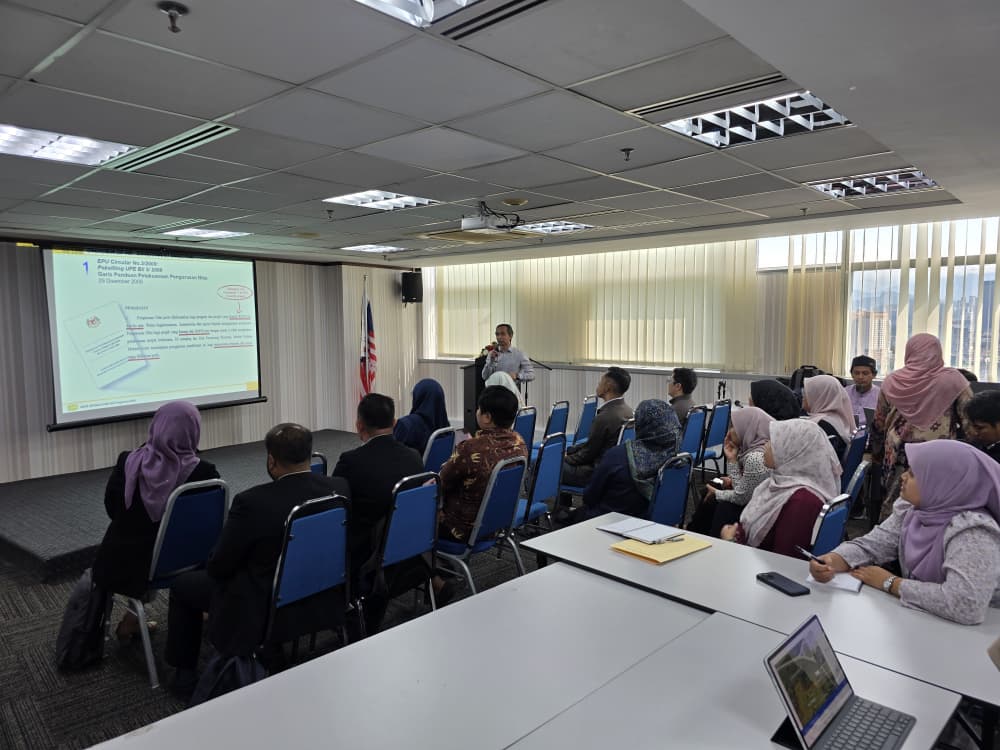 uvm_jkr's tweet photo. 27-30 Januari 2026 Kajian Value Engineering (VE) bagi  projek
@KDNPUTRAJAYA
@PDRMsia 
@CksJKR

yang dimudahcara oleh pasukan fasilitator
@uvm_jkr
@JKRCPAB
@IPJKR_Official

@RoslanisE

@JkrMaria

@RbSafarina

#IamJKR #KitaJKR #JKRsynergy #JasaKepadaRakyat https://t.co/ctyc2p3shd