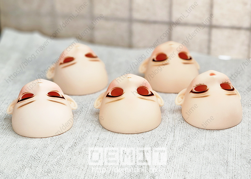 데미트 DEMIT tweet media