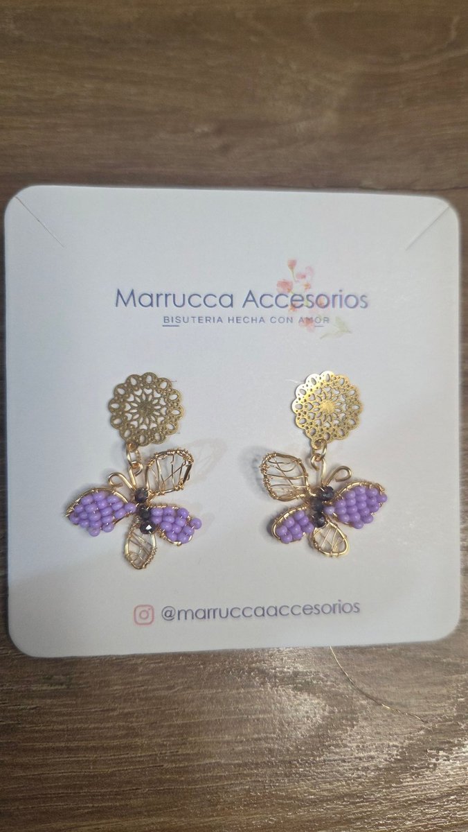 Para mi las mariposas significan cambio, proceso y renovación constante. Qué significan para ti?  Pídelas al DM 🦋💕🌷