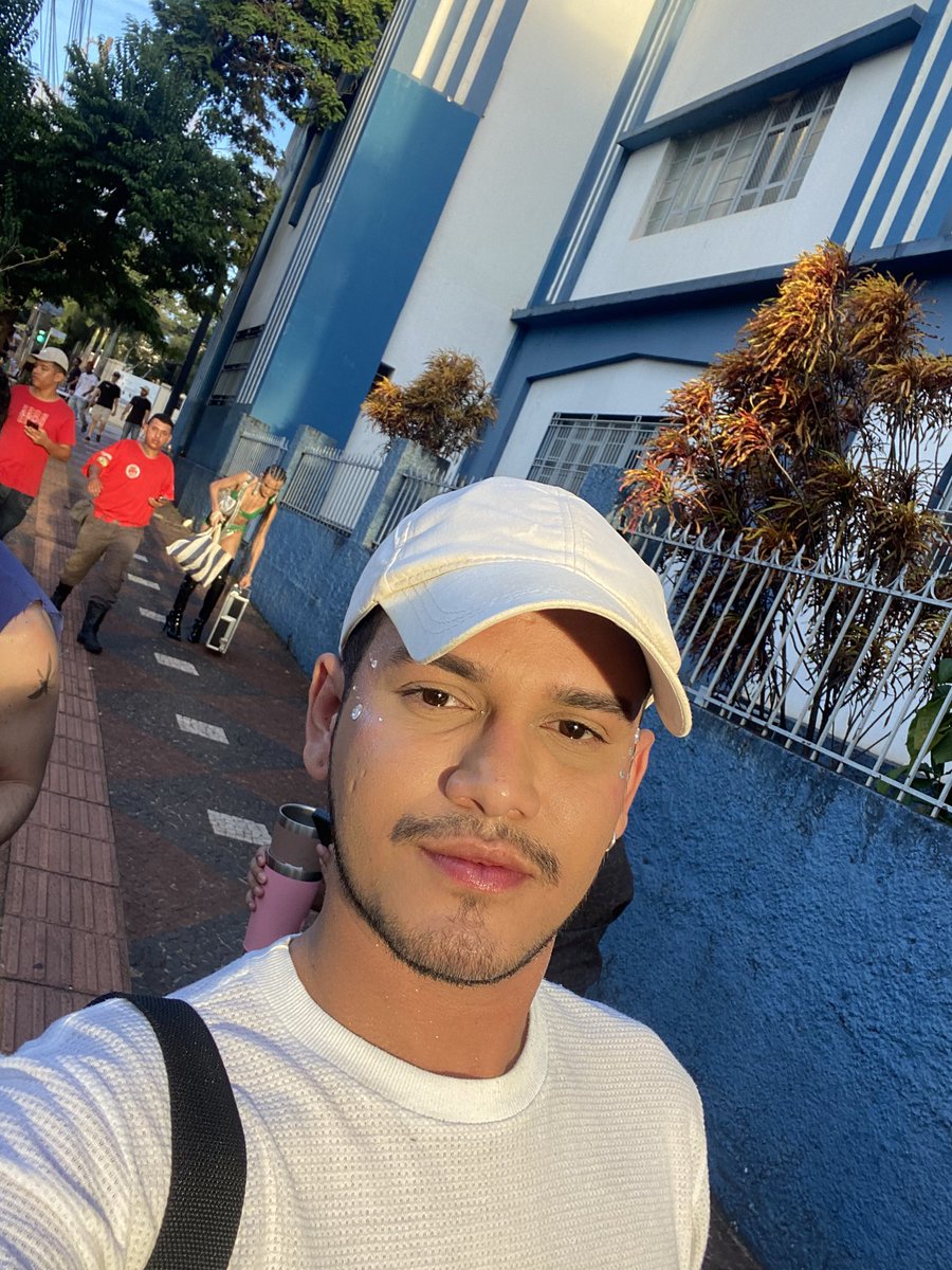 𝕥𝕙𝕚 ｡˚❀ * 🧸ꕤ ｡♡📦 tweet media