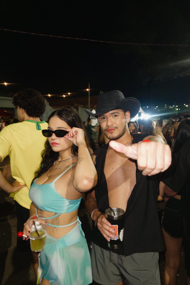 𝕥𝕙𝕚 ｡˚❀ * 🧸ꕤ ｡♡📦 tweet media