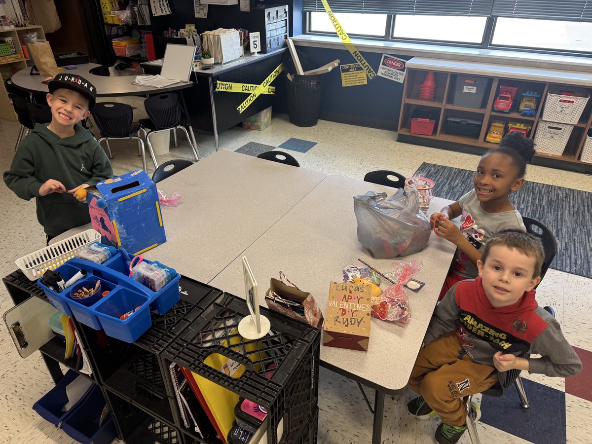 Happy Valentine’s Day! 💌💕💐 #SCEsoars