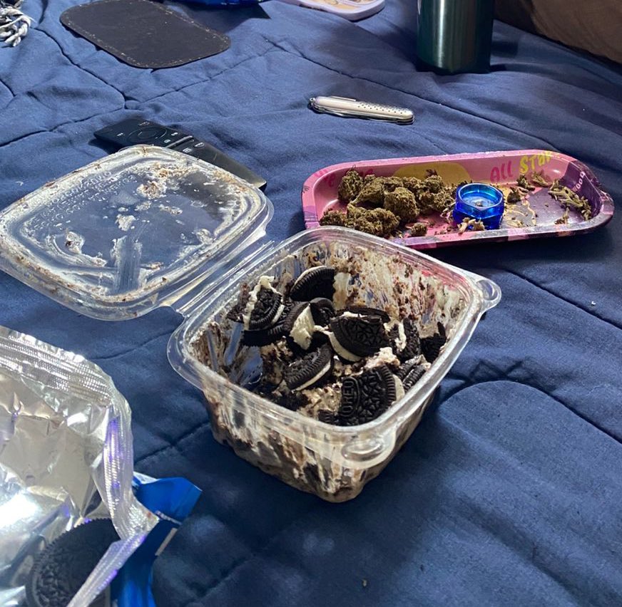 This, una cogida y que me haga piojito mientras me duermo :3