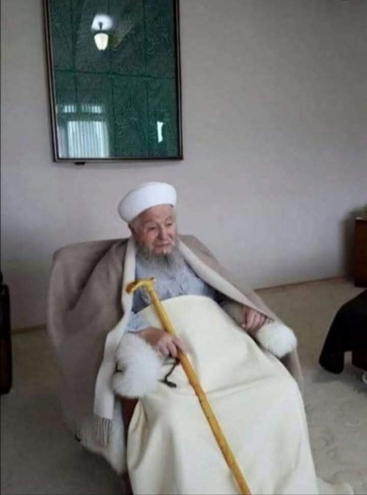 #HayırlıRamazanlar
Cenâb-ı Hak bize Kâinatın iftihar sebebi ve övünç kaynağı olarak
Sevgili Peygamber efendimiz (s.a.v)'i gönderdi 
O'na tabi olacağız
O'nun izinden gideceğiz başka yol yok
☝️☝️☝️