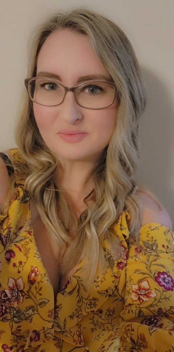 Time to introduce myself (again). I have a lot of new followers (friends). And apparently new libtards who seem to be so obsessed. 😆

My name is Dawn. I am from Florida. I am unapologetically me. I voted for Trump thrice. Never regretted a single vote. If I could vote for him