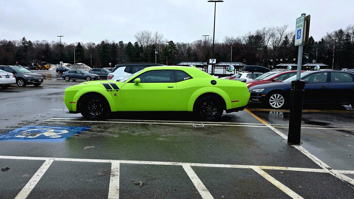 ChallengerJoe's tweet image. Brightening up parking lots since 2023!!! #LastCall #DodgeChallenger