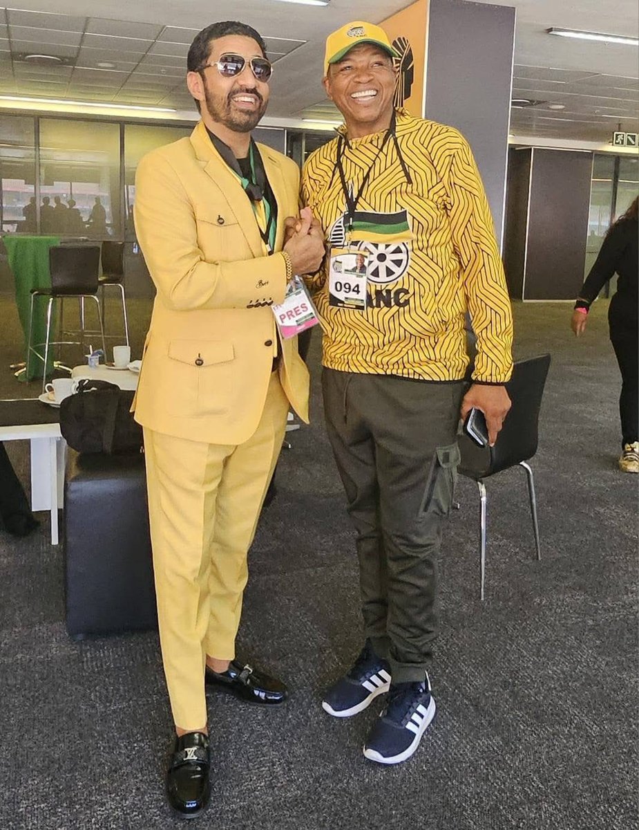Abramjee's tweet photo. Following Gen. Sibiya’s testimony, Imran Butt claims that the top cop extorted him of money “running into millions.” He claims he has proof and is willing to testify at the Madlanga Commission. 

Butt’s Facebook page boasts photos with a string of politicians and police officers. He also has videos where he attended and spoke at police award ceremonies