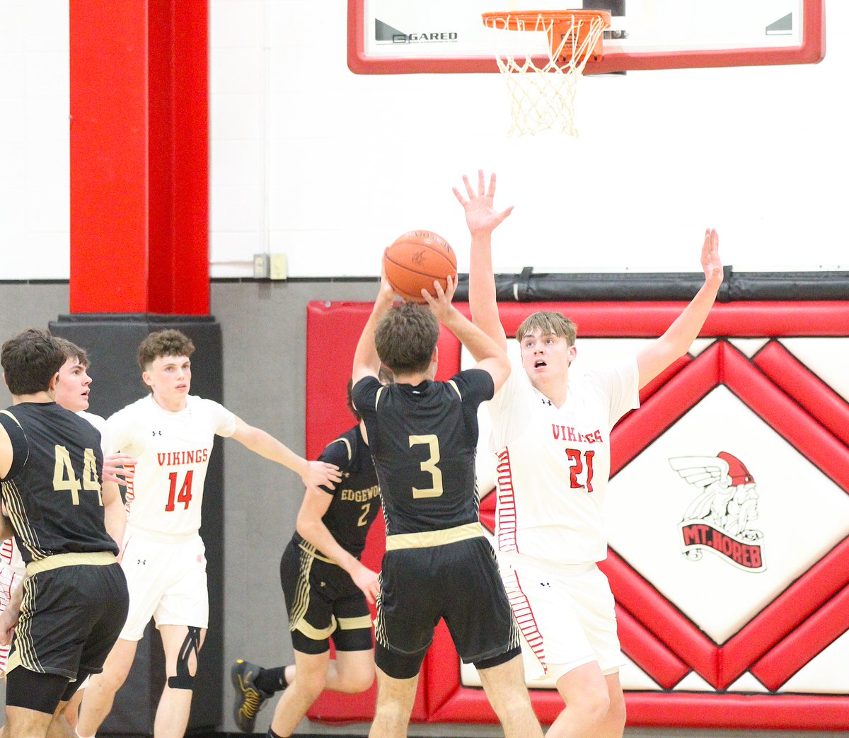 🕴🏾 tweet media