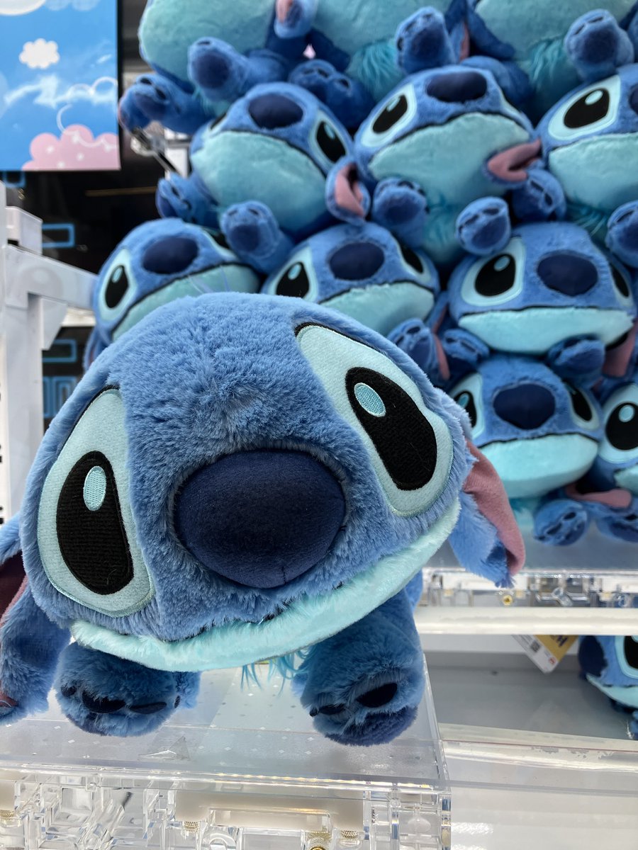 新景品のお知らせ📢 本日より[ディズニー スティッチ 寝そべりなでなで