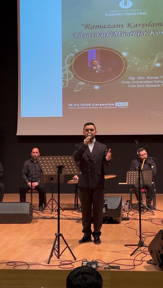 🌙 “Ramazanı Karşılama” Tasavvuf Mûsikîsi Konserimizi Büyük Bir Coşkuyla Tamamladık.
Başta İlahiyat Fakültesi Dekanlığı ve Ordu İlahiyat Vakfı olmak üzere programımıza destek veren tüm öğrencilerimize ve bizleri yalnız bırakmayan değerli misafirlerimize teşekkür ederiz.