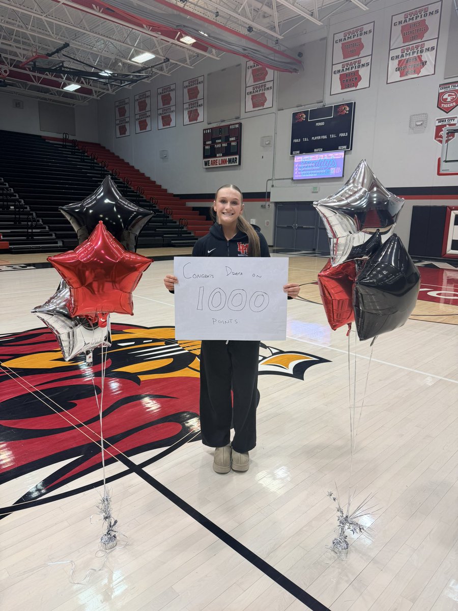 Linn-Mar Girls Basketball tweet media