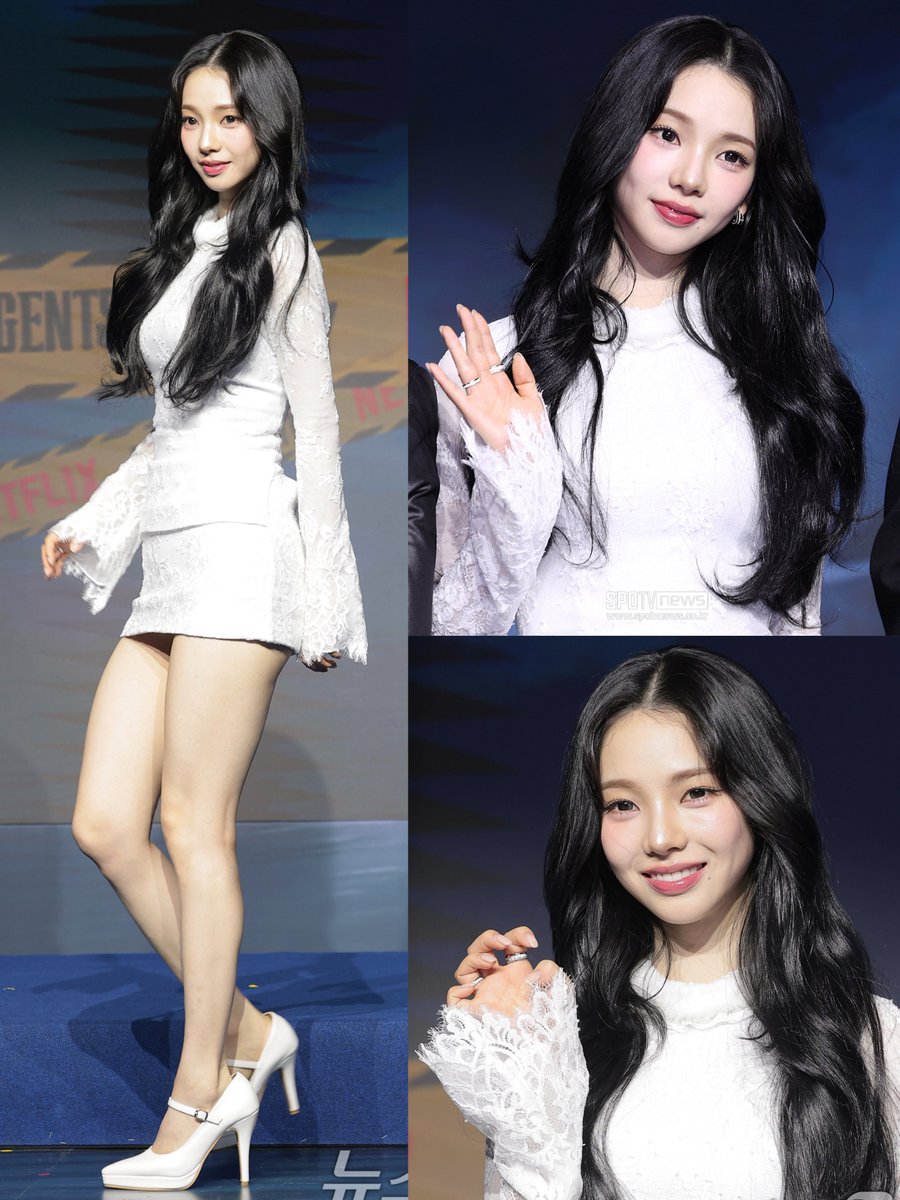 DAMN KARINA IS SO PRETTY AND UNREAL