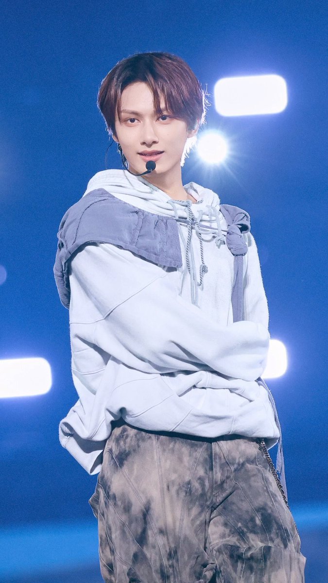 SEVENTEEN WORLD TOUR [NEW_] On Stage Photos — JUN 🐱#준