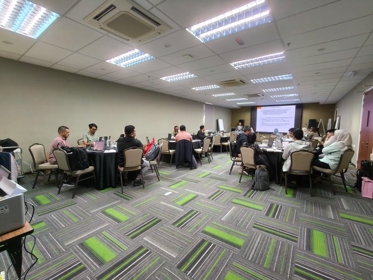 uvm_jkr's tweet photo. 10-13 Februari 2026 Kajian Value Engineering (VE) bagi  projek
@KKMPutrajaya 
@CKK_JKR
yang dimudahcara oleh pasukan fasilitator

@uvm_jkr
@JKRCPAB

@IPJKR_Official

@RoslanisE

@JkrMaria

@RbSafarina

#IamJKR #KitaJKR #JKRsynergy #JasaKepadaRakyat https://t.co/irm14MkpwH