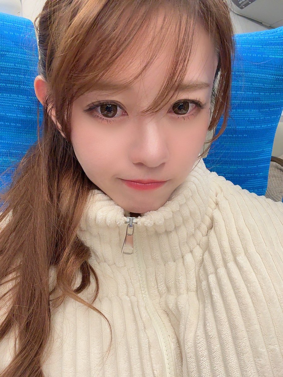 おはよう☺️花粉が飛んでる…😶‍🌫️
3連休暖かいみたいだね🥺