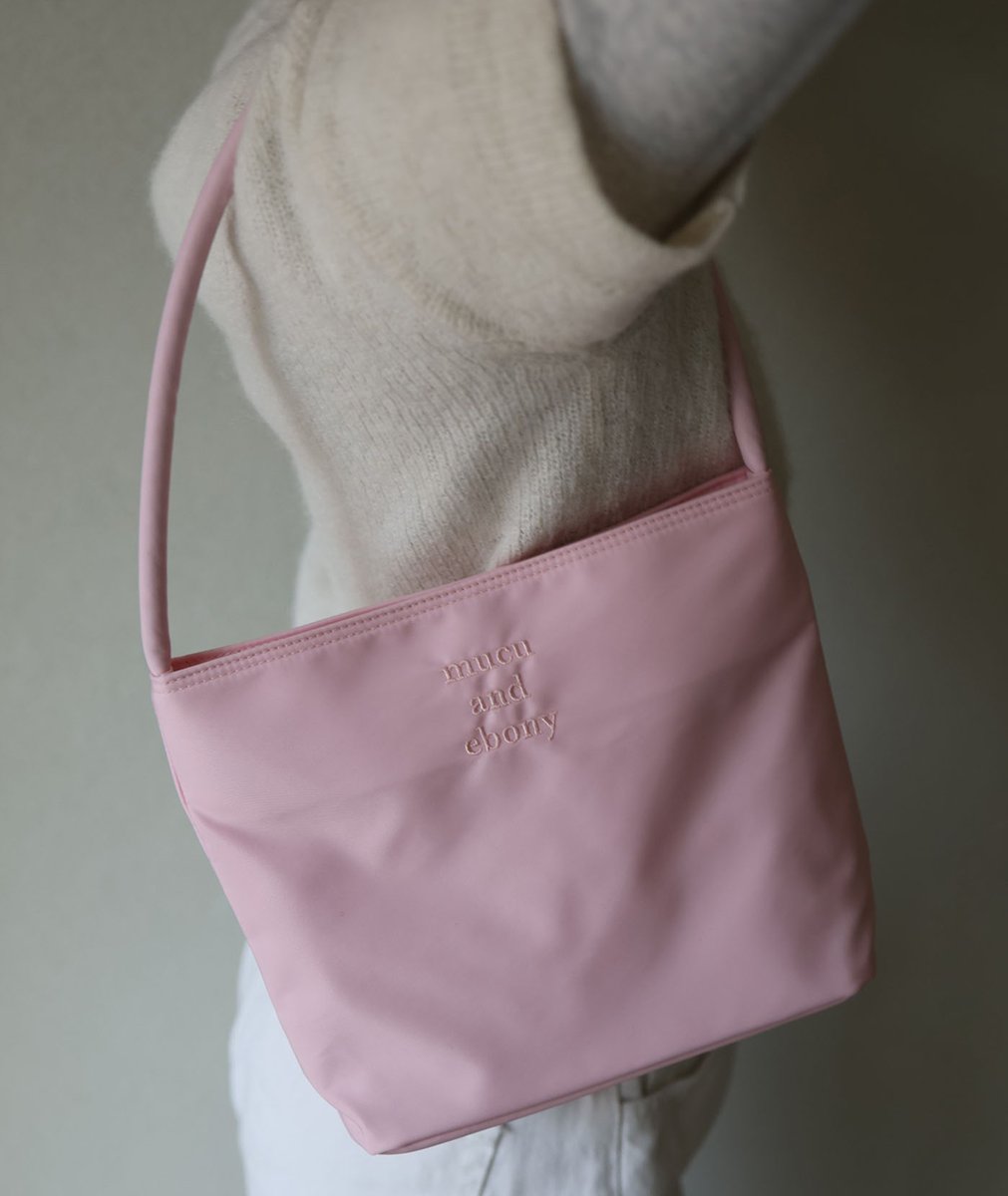 pepopre's tweet photo. MUCU AND EBONY Nearest Bag ลด 15% 4สีนะคะ 
💜1710 บาท มัดจำ 860 บาทคับ https://t.co/ZrTsQKWu6v
