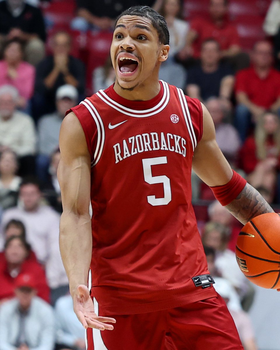 woodwardsports's tweet photo. Former Cass Tech guard Darius Acuff Jr. tonight in 2OT loss to #25 Alabama 🤯

 - 49 PTS!!!
- 16/27 FG
- 5 AST https://t.co/tUAUFUBQTp
