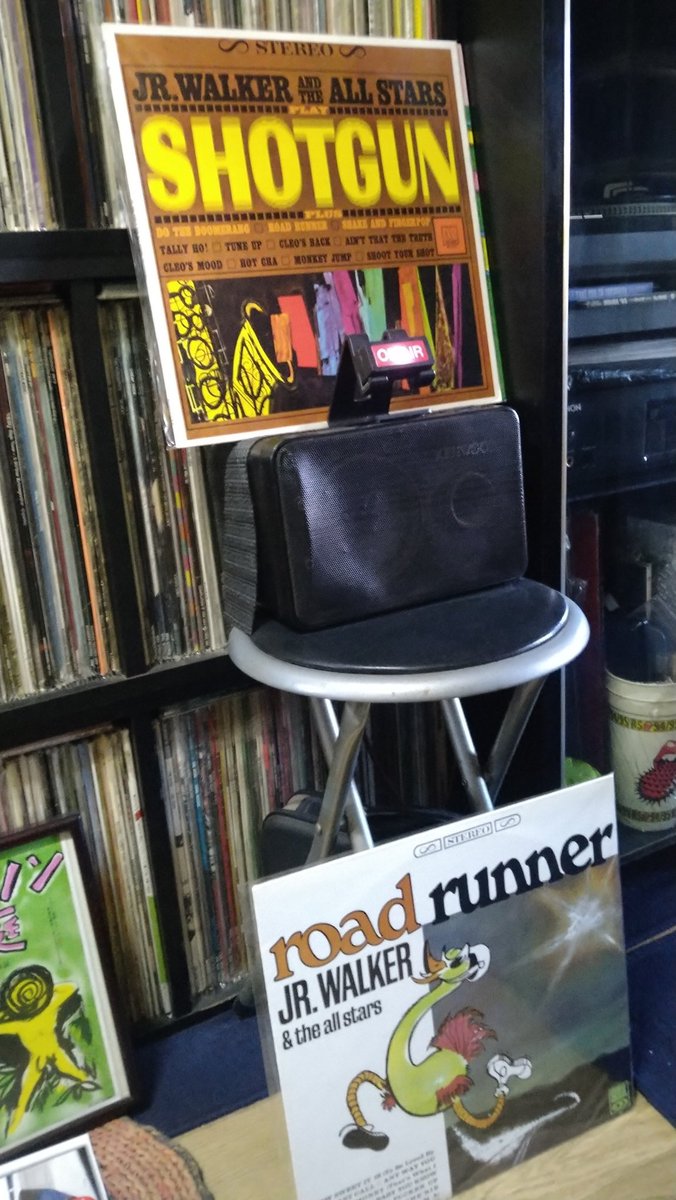Radio_Ethiopia2's tweet photo. Junior WalKer＆All Stars「SHOTGUN」1965年、「road runner」1966年
#JuniorWalker #motown #Soul

今日、暑い…
暑すぎる。十万石…

昨日の忘れ物を取りに…👣
#イマソラ

片岡義男「たぶん、おそらく、きっとね」中央公論新社(2015年)
#片岡義男 https://t.co/Lks8ZOj0qD