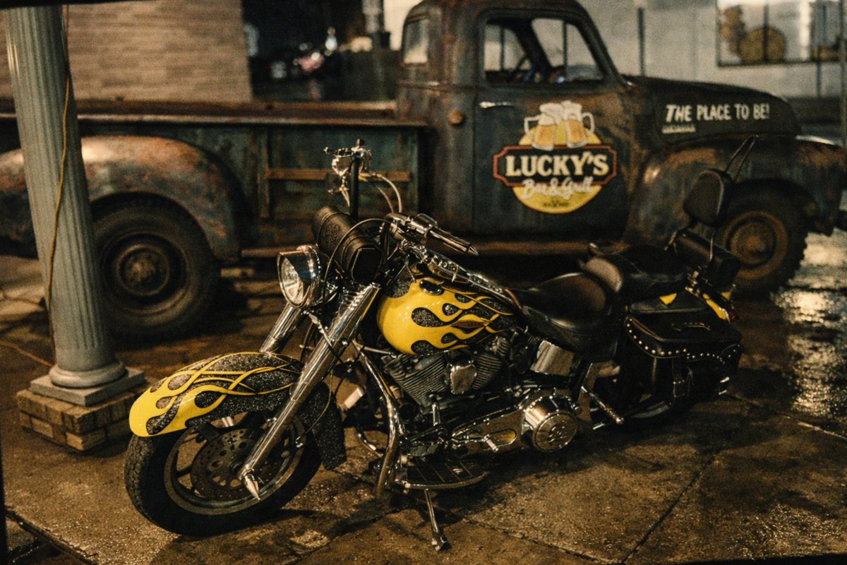 Shaunoftheland's tweet photo. My Harley Davidson Heritage Softail 🔥 https://t.co/oHgZ7fwKiv