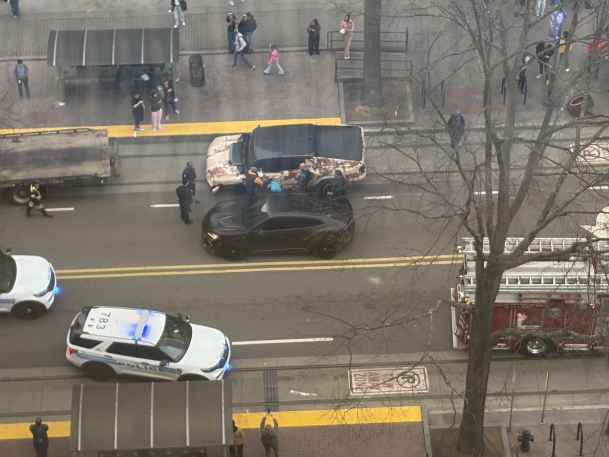 Charlotte Paparazzi tweet media