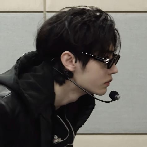 #Heehoon side-profile