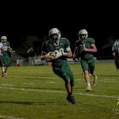 RyanRecruitsCFB's tweet photo. #WelcomeToTheProgram @BrettSingler_
2027 TE/DE, 6'5 - 235
Ryan's Grade: P4
Player Notes:
✅: ELITE measurables
✅: Moves freakishly well for his size
✅: Impossible to tackle
✅: Great Hands
✅: Solid Blocker https://t.co/GffAg6NSsY