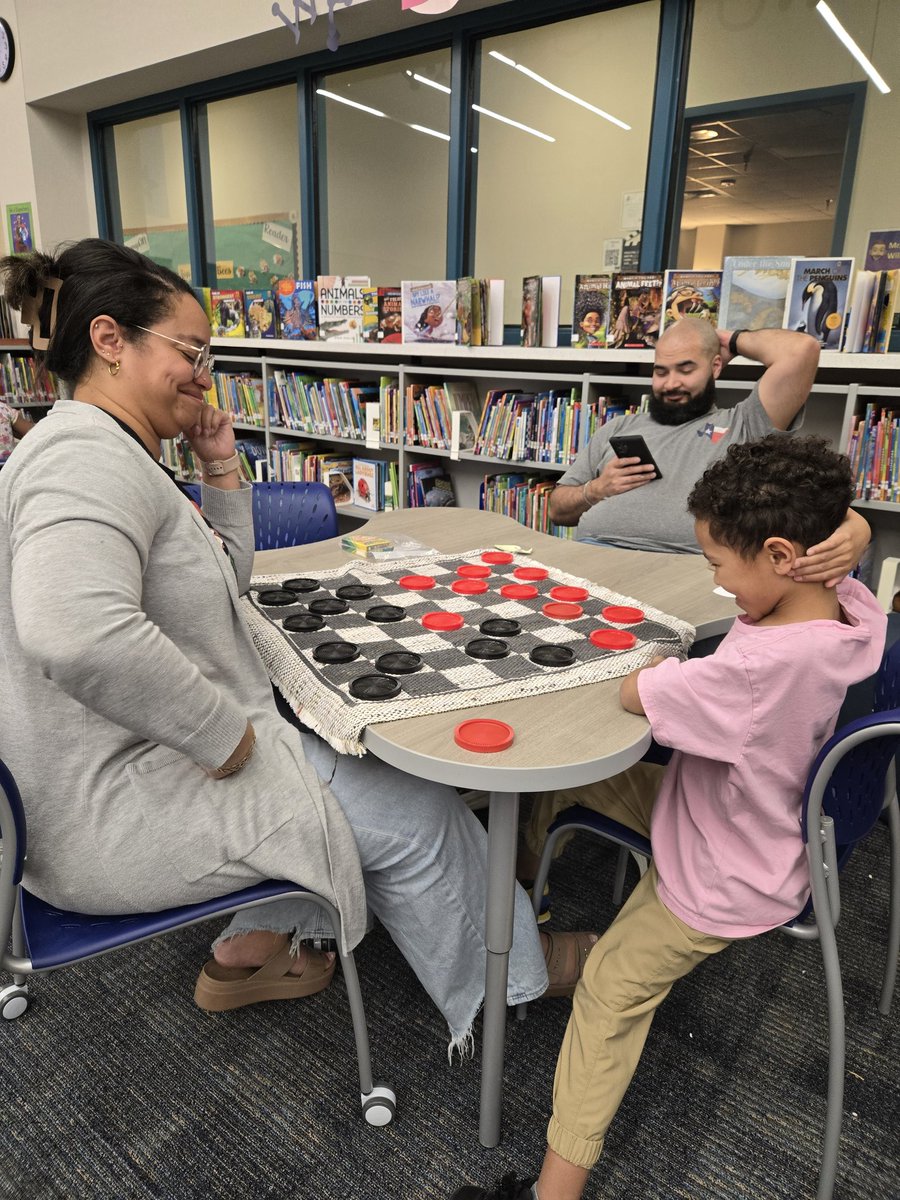 Amy Owens tweet media