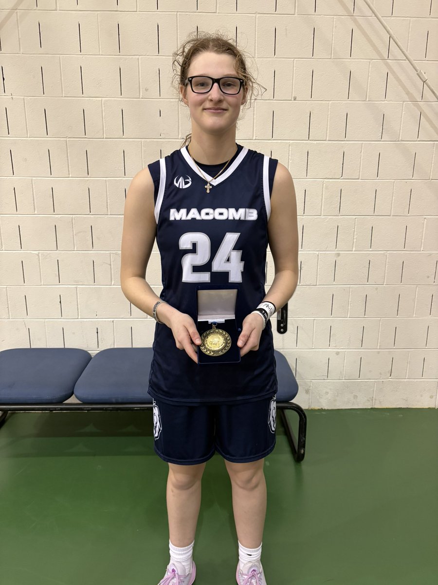 MacombWBB's tweet photo. Our Coach Lew Ballard “Dawg” Award goes to Sophomore, Vanessa Galovich who stepped in &amp; stepped up! She scored 13 points in 16 minutes while going 3-4 from 3, pulling down 3 rebounds &amp; dishing out 2 assists. Ness led a well balanced TEAM attack in the WIN over OCC 91-59. https://t.co/qWgbXxXnsM