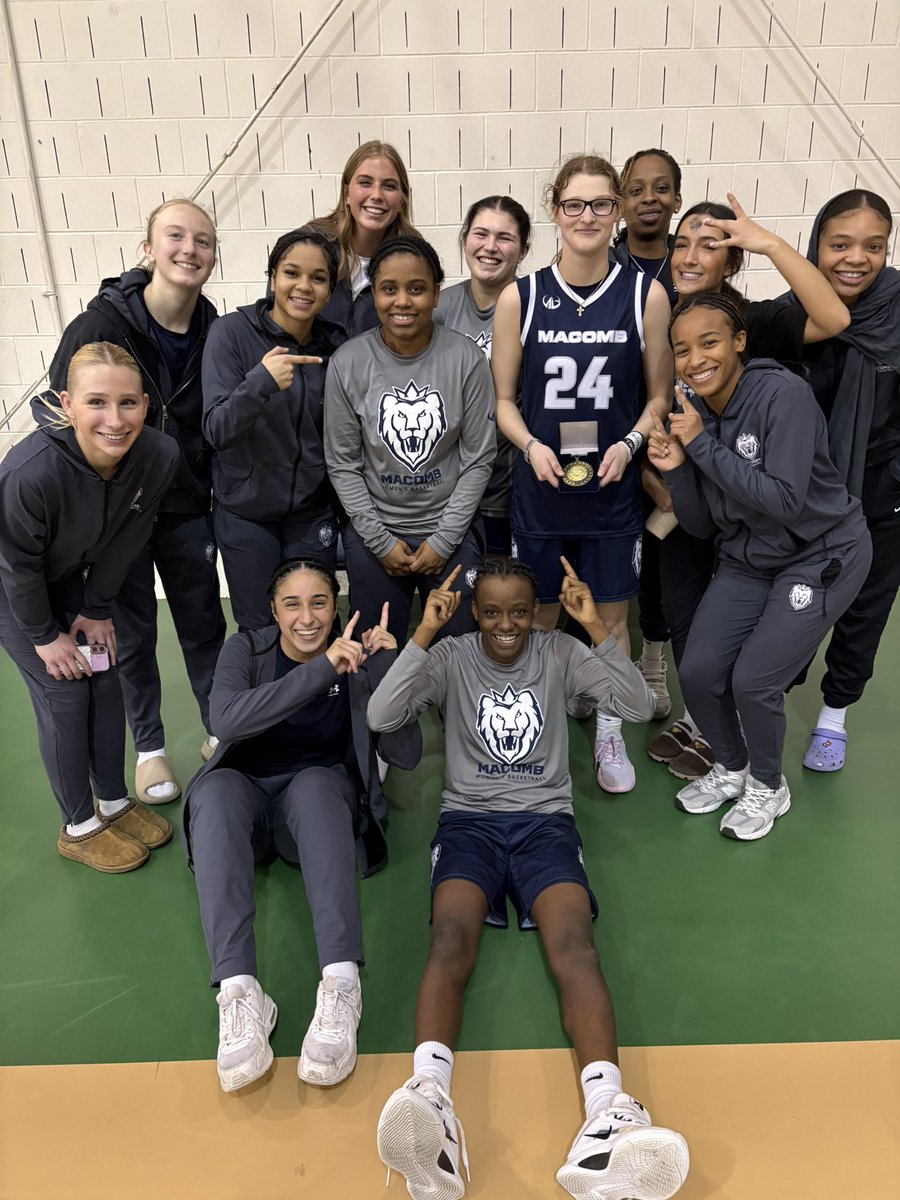 MacombWBB's tweet photo. Our Coach Lew Ballard “Dawg” Award goes to Sophomore, Vanessa Galovich who stepped in &amp; stepped up! She scored 13 points in 16 minutes while going 3-4 from 3, pulling down 3 rebounds &amp; dishing out 2 assists. Ness led a well balanced TEAM attack in the WIN over OCC 91-59. https://t.co/qWgbXxXnsM