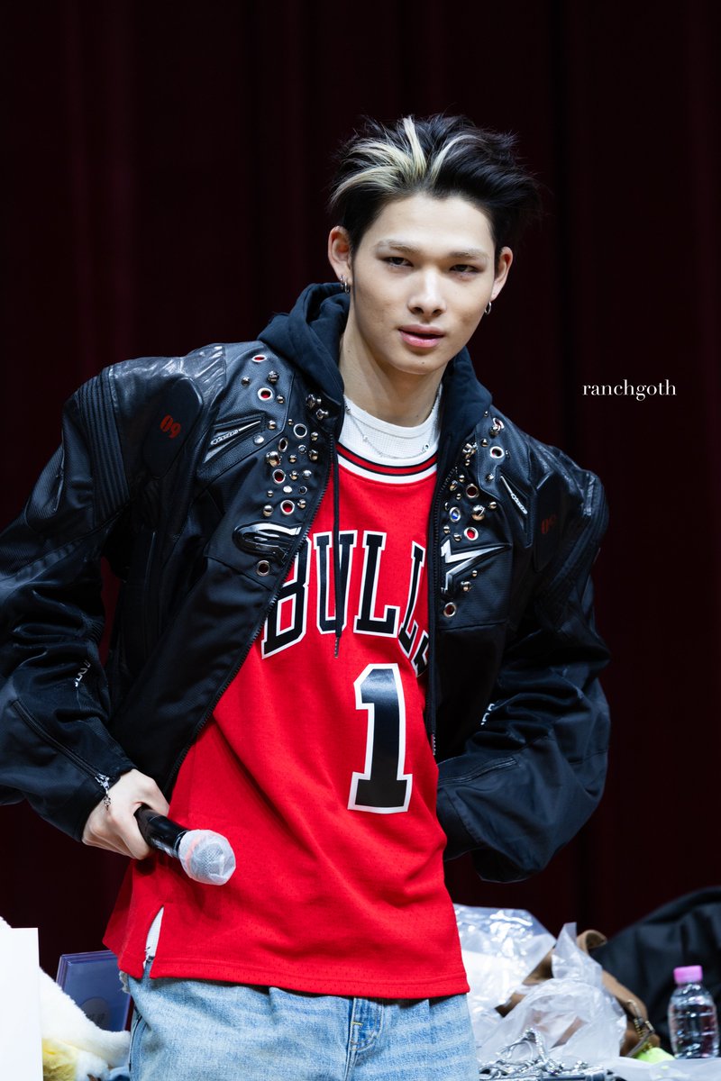 ranchgoth's tweet photo. 260212 m2u fansign

#NI_KI #니키 #ニキ #西村力
#ENHYPEN #엔하이픈 https://t.co/k0DJdPBfdu