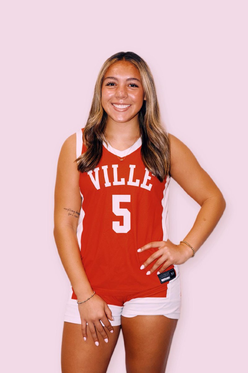 AauAuf's tweet photo. Congrats to multi-year AUF Lady Hawk &amp; Somerville Sr Amaya Miller on her commitment to Moravian University. The Greyhounds are getting a fine student athlete and someone who will be a difference maker. Coach Mike &amp; Coach Dewey are beyond proud of you #5! https://t.co/rAPekkbnSR
