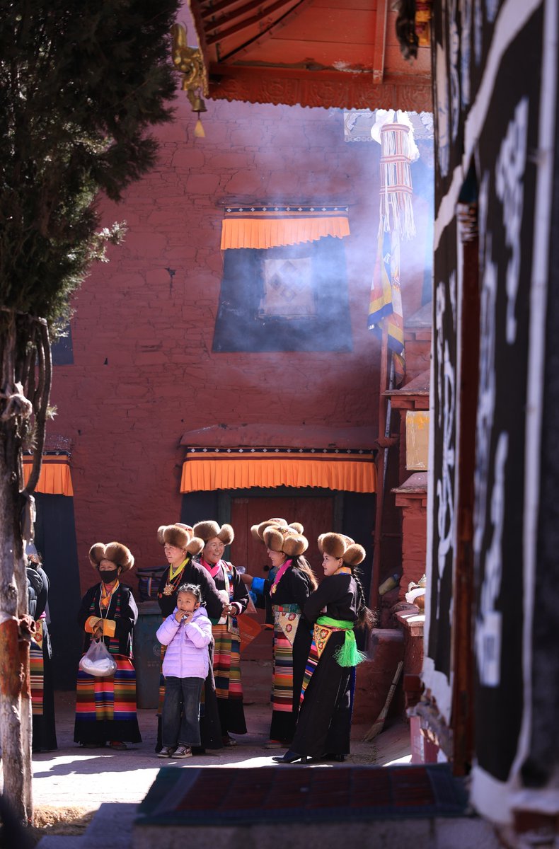The first day of the Tibetan New Year in Qiongjie County, Xizang