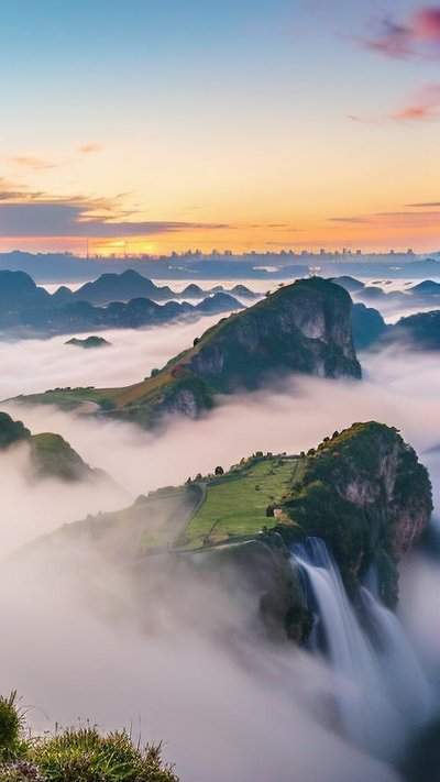 makeup2913's tweet image. 💌 🔦 😗 👎 💓 🖤 My dog chases butterflies in the garden