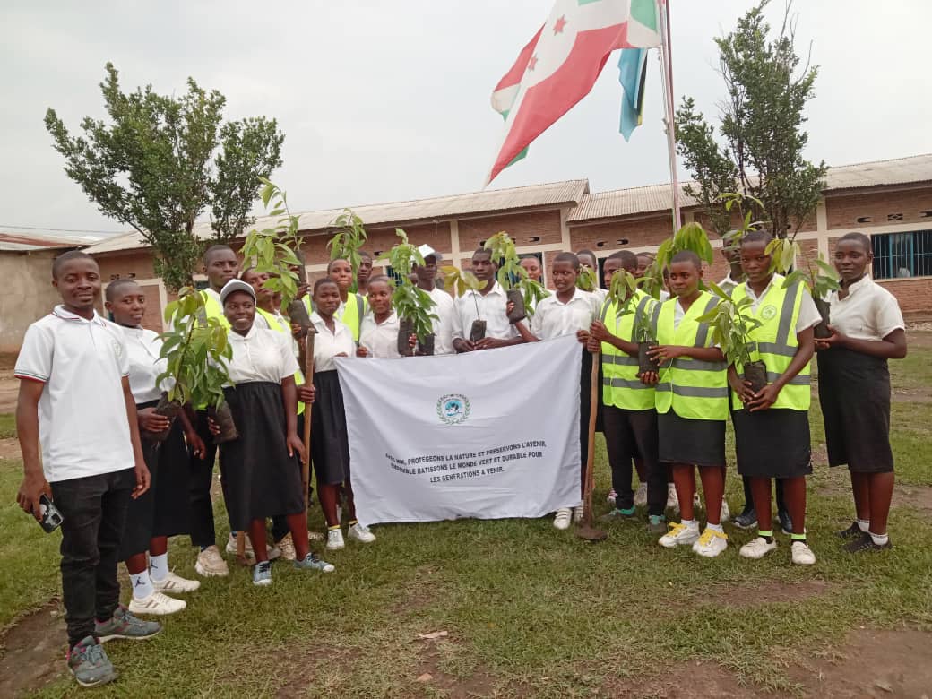 WKeepers77252's tweet image. Preparing future climate ambassadors starts in schools. 🌱
Wildlife Keepers is committed to training young pupils through tree planting, empowering them with knowledge, responsibility, and action for a sustainable future.
#ClimateAmbassadors #WildlifeKeepers #TreePlanting #SDG13