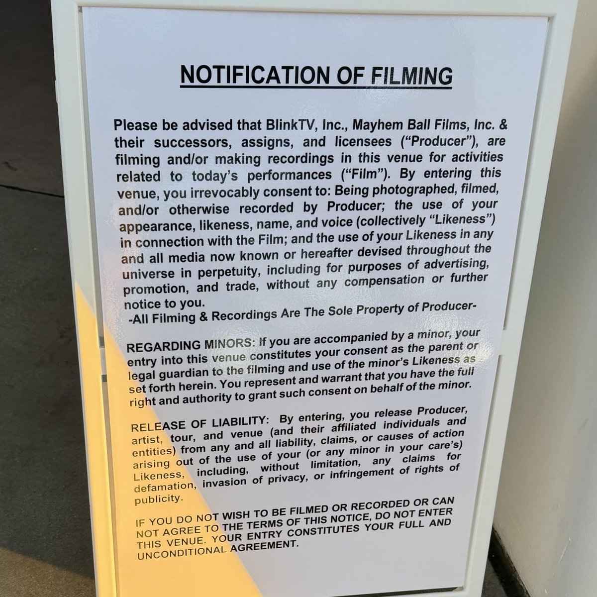ladygaganownet's tweet photo. Lady Gaga’s MAYHEM Ball show in LA will be filmed tonight, according to notices posted outside the venue. https://t.co/nQEIgNDgi4