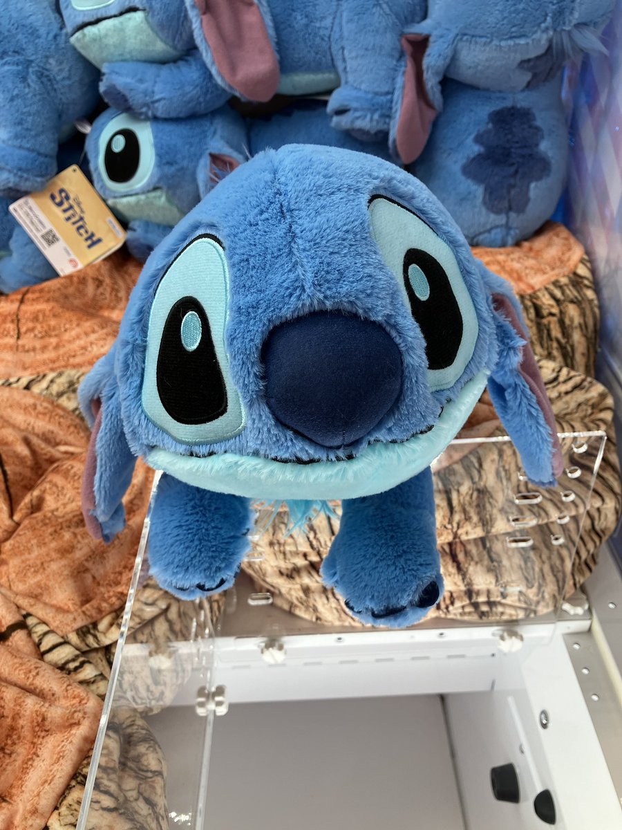 新景品のご案内です^_^ 【ディズニー スティッチ 寝そべり なでなでし