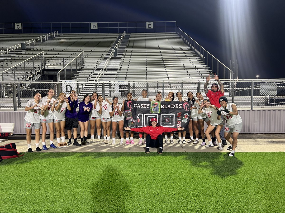 Coach Mac tweet media